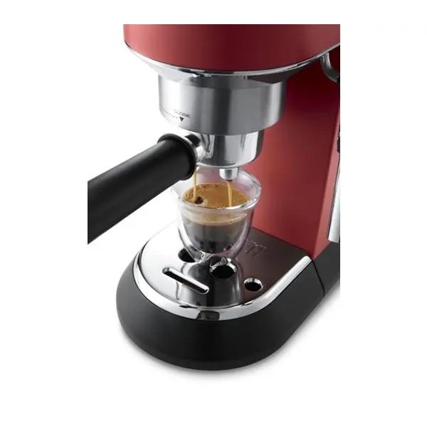 DeLonghi DeLonghi Dedica EC685.R Еспресо -машина