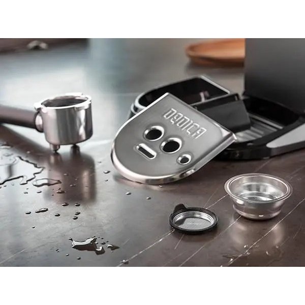 Кавомашина DeLonghi Dedica EC685.R