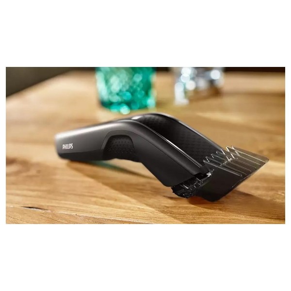 Чоловіча електробритва Philips HC5632/15 black