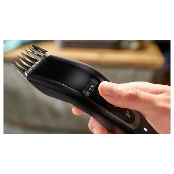 Чоловіча електробритва Philips HC5632/15 black
