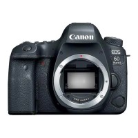 Дзеркальна фотокамера Canon EOS 6D Mark II body