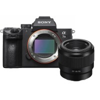 Фотоапарат Sony Alpha a7 III (ILCE-7M3K) + FE 50 мм f/1.8